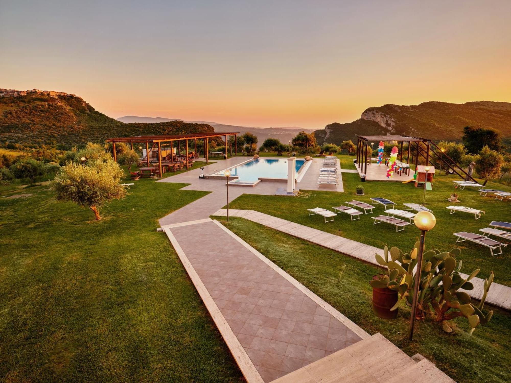L' Aia Resort Trentinara Exterior photo