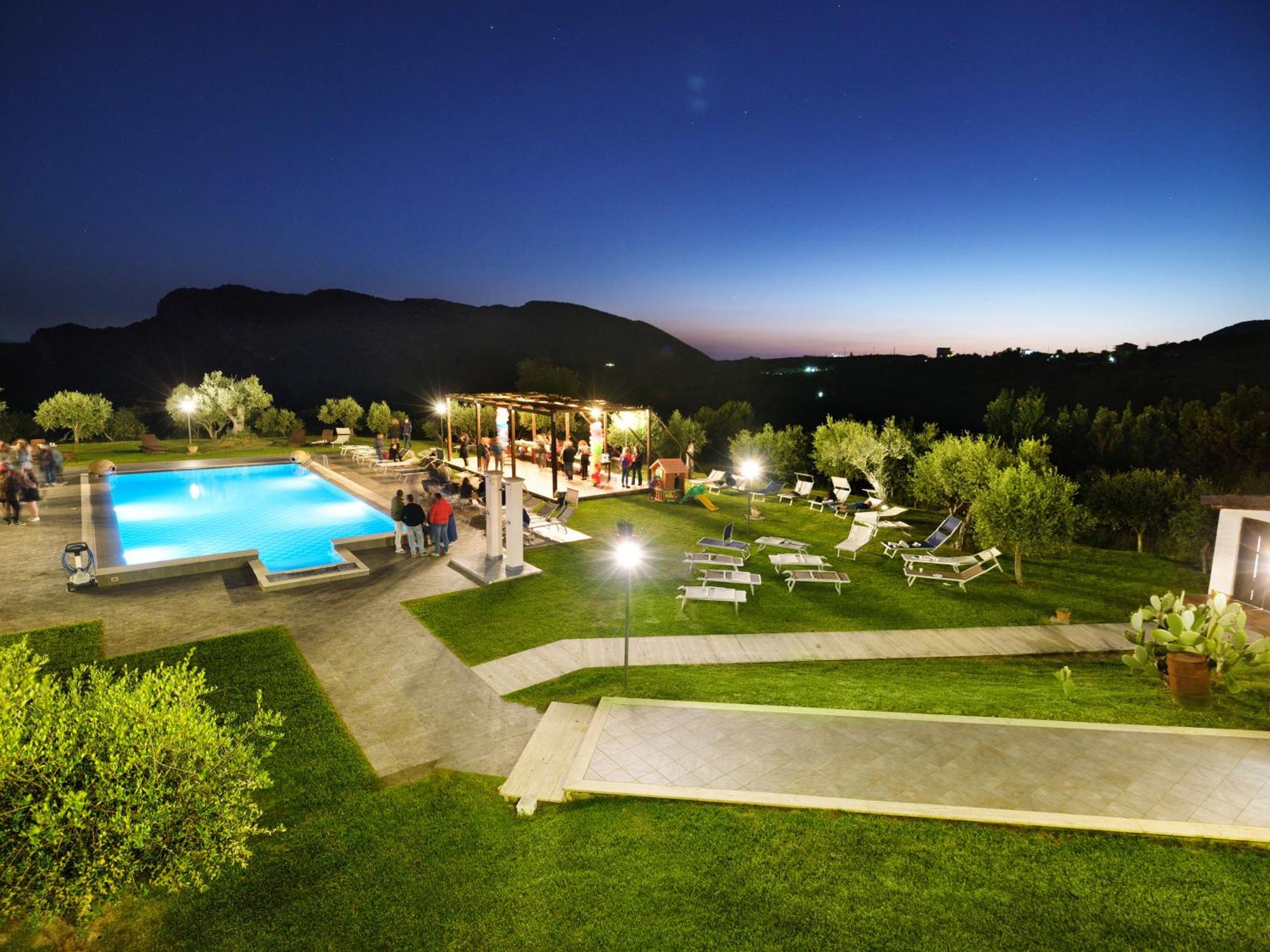 L' Aia Resort Trentinara Exterior photo